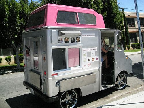 7.12.13 Ice Cream truck 3